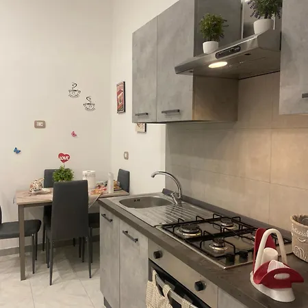 La Piazzetta Tatil Evi Napoli