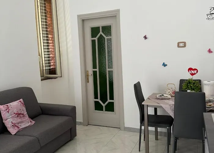 La Piazzetta * Naples