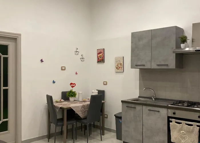 La Piazzetta * Naples